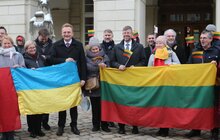 Фото 4: У Львові відбулась громадська акція «Вітаю Литву!»
