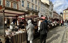 Фото 3: Від крафтових сирів до сублімованих ягід: як пройшов останній цього року фермерський ярмарок на площі Ринок 