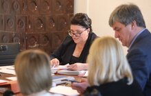 Фото 2: Міська комісія ТЕБ та НС вирішила закрити усі торгові мережі, окрім аптек та продуктових магазинів, — А. Садовий