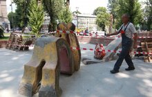 Фото 2: Триває реконструкція дитячого майданчика біля львівського цирку