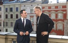 Фото 12: Європейські делегати, що приїхали на відкриття Молодіжної столиці у Львові, розпочали візит з покладання квітів молоді, що загинула через росію