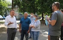 Фото 2: Робочий виїзд міського голови до мешканців вул. В. Великого, Кульпарківська, Симоненка