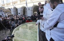Фото 6: На Богоявлення у центрі Львова духовенство усіх християнських конфесій освятило воду