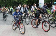 Фото 12: У Львові відзначили Всеукраїнський Велодень: мер Львова також проїхав з учасниками на велосипеді