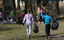 Фото 14: Сьогодні Львів прибирають в рамках акції «З нами місто розквітає»