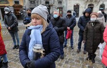 Фото 4: У Львові на пл. Ринок освятили воду, тож львів'яни упродовж дня можуть прийти і набрати її