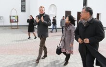 Фото 9: У Львові висадили 20 сакур, які місту подарувало Посольство Японії
