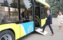 Фото 12: Мер Львова оглянув перші 10 нових тролейбусів виробництва «Електрон»
