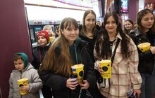 Фото 8: Дітей із модульного містечка повели в кінотеатр на українську Мавку