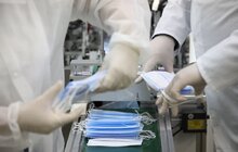 Фото 13: У Львові запрацювало перше виробництво медичних масок