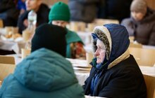 Фото 1: Різдво єднає: для людей у потребі у Львові провели спільний різдвяний обід (відео)
