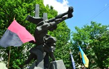 Фото 12: Львів вшановує пам’ять жертв політичних репресій