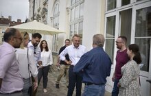 Фото 2: Мер Львова долучився до щорічної акції «Візьми собаку на роботу»