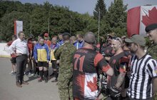 Фото 6: У Львові зіграли у вуличний хокей із канадцями