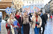 Фото 4: Мер Львова зустрівся з найактивнішими волонтерами міста