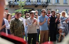 Фото 8: Львів відзначає День Конституції: у центрі міста урочисто підняли національний стяг