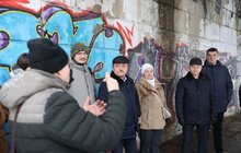 Фото 2: Рух мостом на вул. Кульпарківській обмежили для великогабаритних авто, громадський транспорт їхатиме лівими смугами (відео)