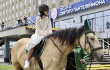 Фото 7: У день народження – здійснили мрію: у Львові дівчинка з Вугледару зустрілась із військовим, що боронив її місто