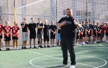 Фото 5: У Львові відкрили волейбольно-баскетбольний майданчик, який профінансували іноземні благодійники (відео)