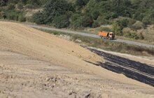 Фото 12: Купол Грибовицького полігону засіяли травою — скоро там можна буде пограти в гольф (відео)