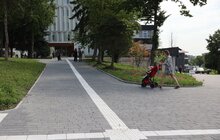 Фото 8: Як у Львові облаштовують безбар’єрний маршрут, який змінить тротуари, зупинки, парки та навіть автобуси (відео)