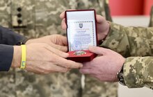 Фото 9: У Львові 35 захисників посмертно нагородили «Почесним знаком Святого Юрія»