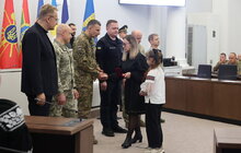 Фото 12: У Львові до Дня Захисників і Захисниць посмертно нагородили «Почесним знаком святого Юрія» 30 військових, які боронили Україну від ворога (фото)