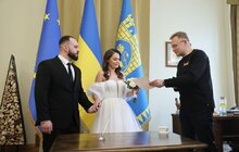 Фото 9: Військовий одружився у львівській Ратуші (відео)