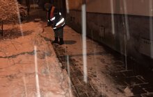 Фото 21: Минулої ночі в місті працювало 95 одиниць техніки, для посипання доріг використано 492 м3 піскосуміші