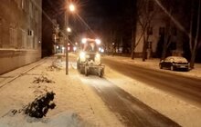 Фото 17: Для посипання доріг від ожеледиці минулої доби використано 513 м3 піскосуміші та 212 м3 солі