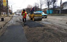 Фото 24: За цей тиждень ШРП вже провели ліквідацію ям площею 1978 м2: ліквідацію ямковості проводили лише гарячим асфальтом