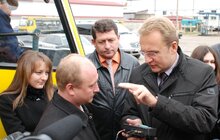 Фото 11: У Львові громадський транспорт облаштовують пристроями навігації. 