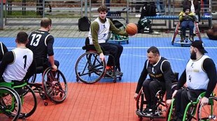 У Львові ветерани випробували різні види адаптивного спорту на відкритому тренуванні