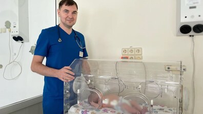 Фото: Лікарня святого Миколая отримала інкубатор для виходжування передчасно народжених діток