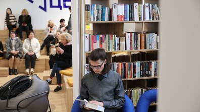Фото: Бізнес-англійська, вебдизайн та арттерапія: Центри Едукації запрошують на безкоштовні освітні курси для всіх охочих