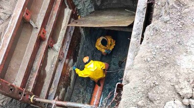 Фото: На вулиці Медової Печери замінили 54 м каналізаційного колектора