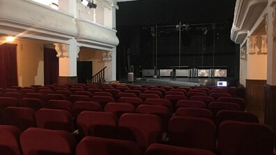 Фото: У театрі «Воскресіння» активно ведеться реконструкція