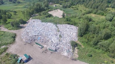 Фото: На ранок у місті переповнені 32 майданчики ТПВ