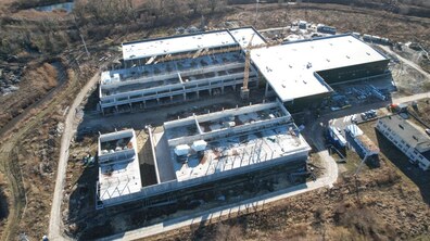 Фото: 60% обладнання доставили на сміттєпереробний завод
