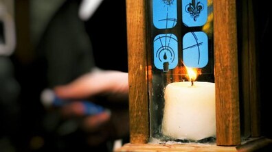 Фото: Пластуни та скаути передадуть Вифлеємський вогонь миру громаді міста Львова