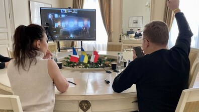 Фото: Мер Львова онлайн долучився до дня України у французькому місті Нансі