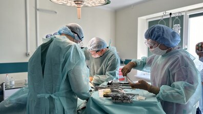 Фото: У Львові 51-річній жінці видалили пухлину завбільшки з футбольний м’яч
