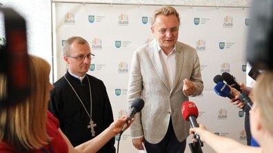 Фото: «Я маю великі сумніви, що ці ворота можуть коштувати 5 мільйонів», — Андрій Садовий про викуп стадіону «Торпедо»