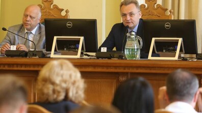 Фото: А. Садовий: «Наша задача, щоб ми цього року завершили весь об’єм робіт по проектуванню і приступили до першої черги робіт по будівництву заводу»