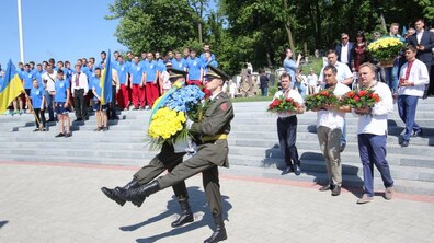Фото: У Львові відзначають Свято Героїв — борців за волю України