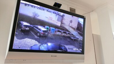 Фото: У центрі Львова встановлюють відеоспостереження за сміттєвими контейнерами