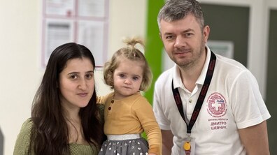 Фото: Через три маленькі проколи видалили хвору нирку: у Львові прооперували дівчинку з мультикістозом