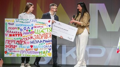 Фото: Юні красуні з «Міні Міс Україна 2025» зібрали для дитячої лікарні у Львові 120 000 гривень