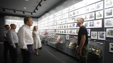 Фото: Львів’яни відвідали музей АТО в Дніпрі