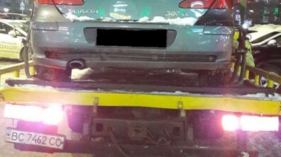 Фото: За 6 днів було евакуйовано 14 автомобілів на арештмайданчик